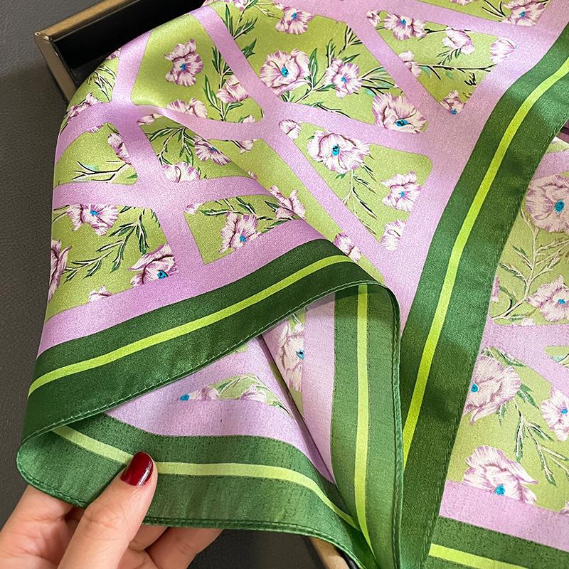 27.5" Green Floral Printed Square Scarf Elegant Thin Satin Decorative Neck Scarf Spring Summer Sunscreen Windproof Headscarf