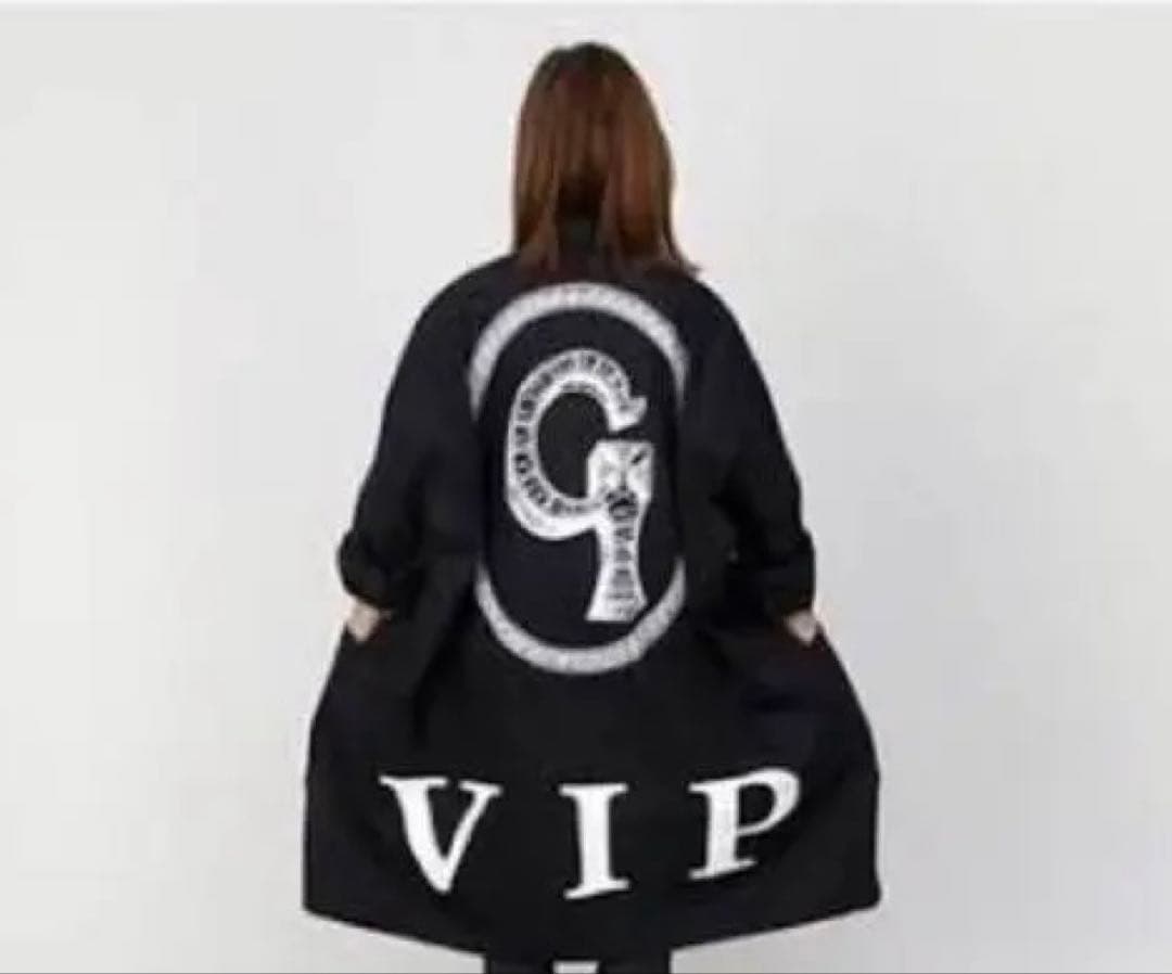 

[Б/У] BIGBANG G-DRAGON PEACEMINUSONE VIP