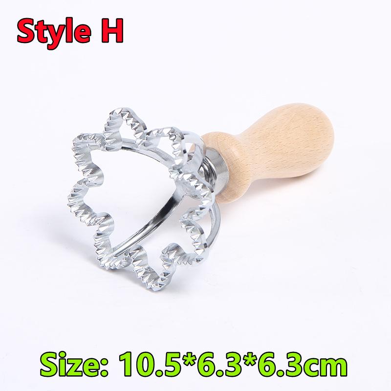 9 Styles Ravioli Cutter Pastry Press Mold with Wooden Handle Dumpling Lace Embossing Device Cookie Pasta Baking Tools Kitchen