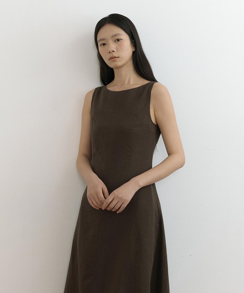 Lingseoul Linen Sleeveless Boat Neck Long Flare Dress-Brown