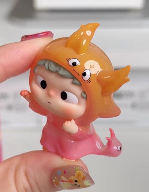 Černá Hra Heyone Oh Cub Kapuce Dobrodružství Roztomilá Série Částic Mini Slepá Krabička Roztomilá Trendy Hračka Ozdoby Dárek na Valentýna