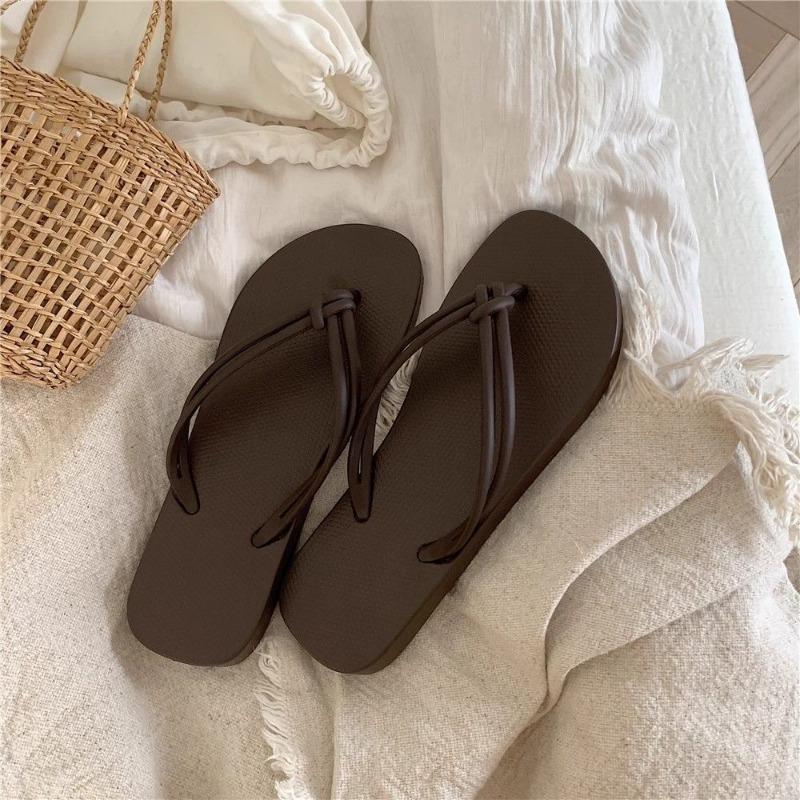 Fashion Casual Flat Flip-flops Women's Summer Outer Wear Non-slip Bath Pinch Foot Cool Slippers Beach Shoes