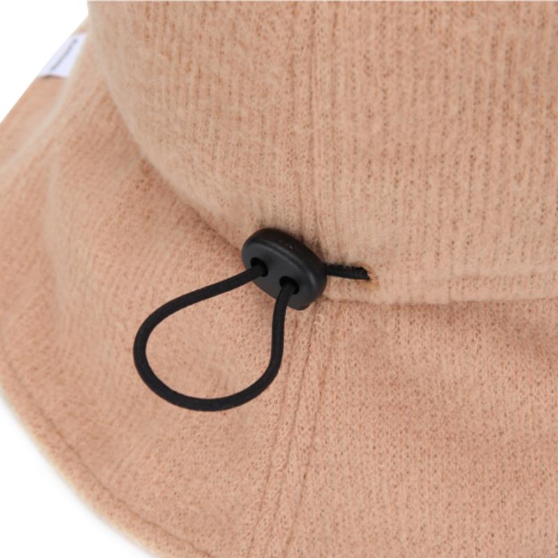 BLACK SANDS BK Winter String Bucket Hat_Beige