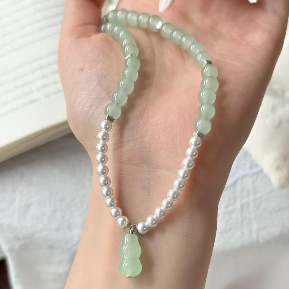 Elegant Hetian Jade & Pearl Gourd Necklace for Women - Luxurious Niche Design