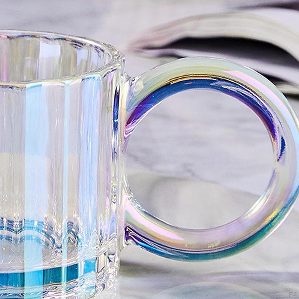 Elegantes Glasbecher-Set für den Morgen