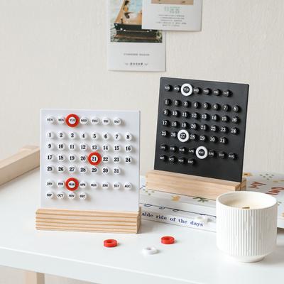 Creative Wooden Calendar Ornament with Circle Year of 2024 Annual Calendar Desk Calendar Personalized Office Desktop Decoration Photo Props