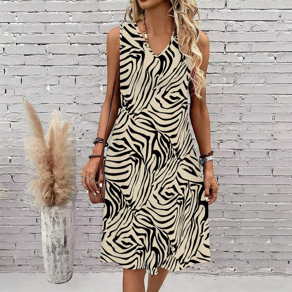 Plus Size V Neck Sleeveless Dress Far Mountain Cloud Ink Print For Wetland Park Tour