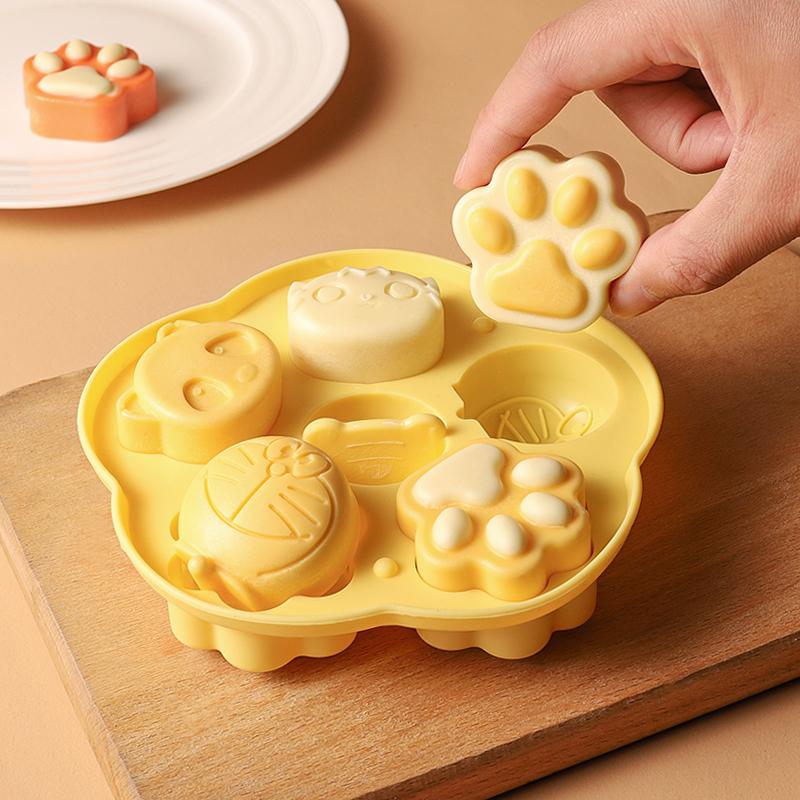 Cat's Paw Steam Cake Silicone Molds Cartoon Bear Ice Cube Silicone Mould Baby Complementary Food Silicone Mold Kitchen Accessory
