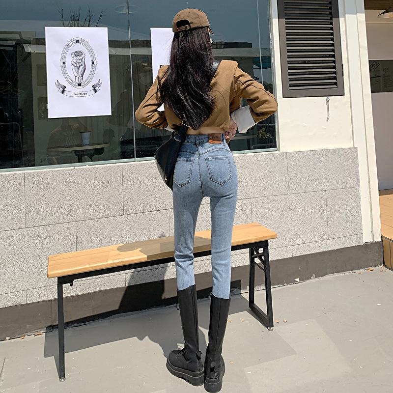 Women s Light Blue High-Waisted Cropped Skinny Jeans, 2023 Trendy Spring/Autumn Style Light Blue, Cropped, Regular