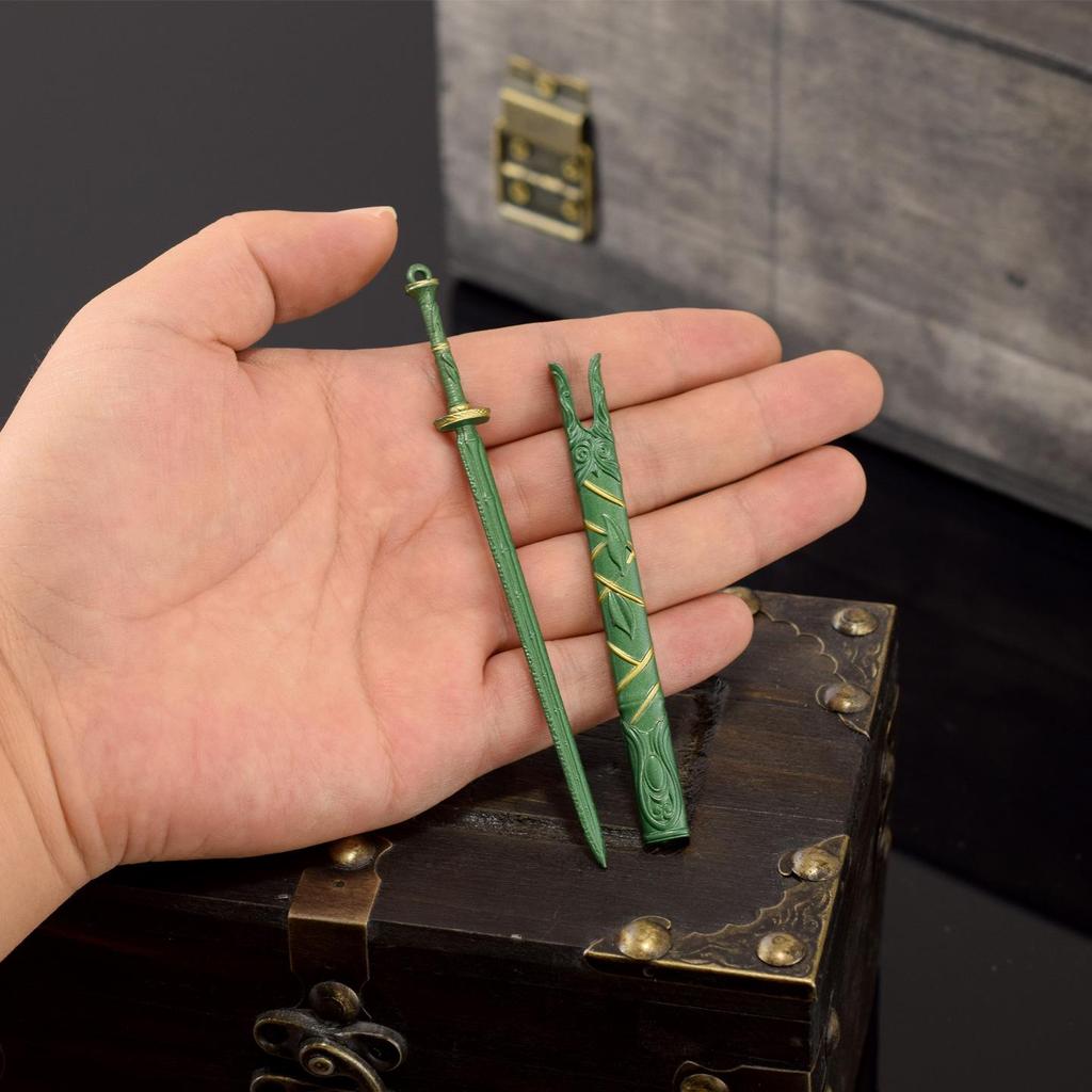 Ancient Green Bamboo Fengyun Sword & Kangxi Saber Set: Unsharpened Collectible with Embroidered Spring Knife, Qin Shi Huang & Goujian Designs.
