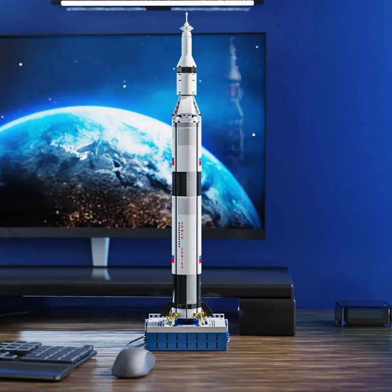 Saturn V Launch Vehicle Building Blocks Toy Astronaut Model 3D Puzzle Aerospace Astronauts Assembly Bricks Educational Toys