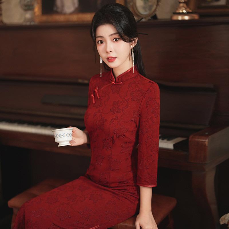 Red national style new Chinese long-sleeved cheongsam improved young women's high-end sense retro slim waist spring and autumn
