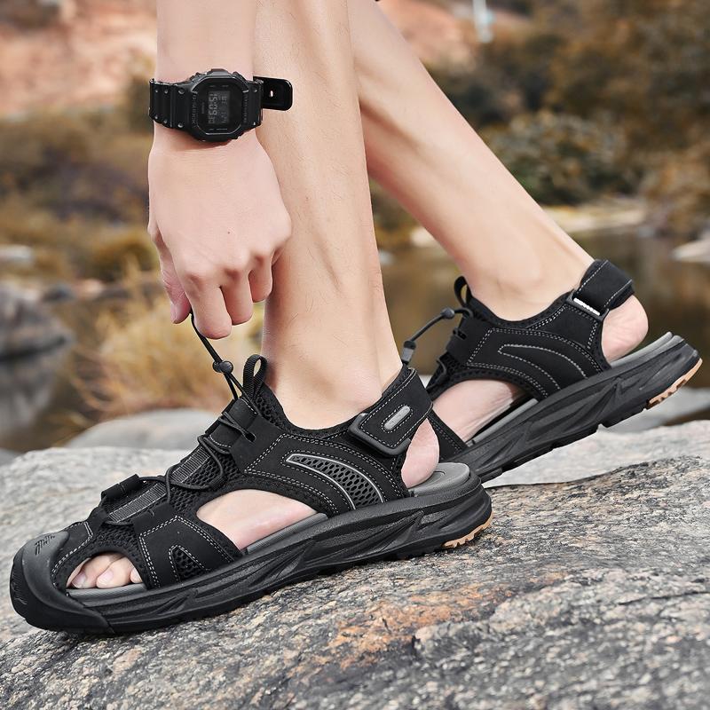 Sommer-Schuhwerk Handgefertigte Herren-Sandalen Vintage-Stil Leder Herren Wanderschuhe Neue Mode Strand Outdoor Herren Wat-Aqua-Schuhe