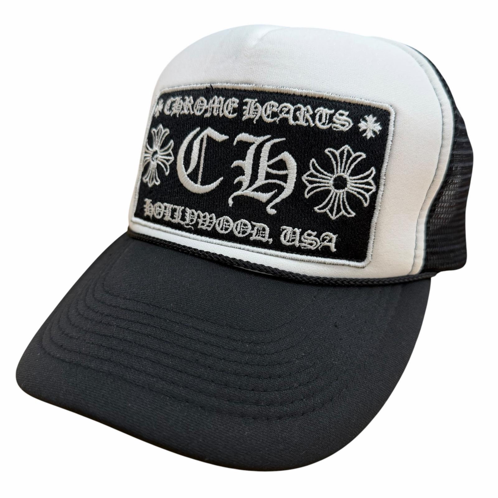 

Дуже хороша кепка CHROME HEARTS Tracker біла чоловіча Вживана
