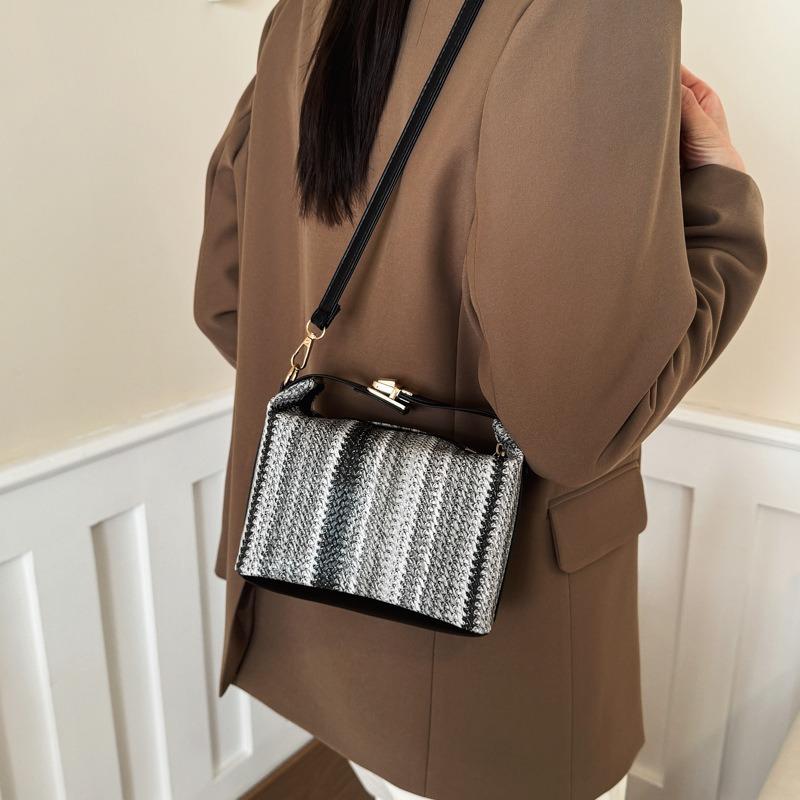 New Niche Design Handbag Bag Women's Versatile Contrasting Color Messenger Box Bag Temperament Commuter Woven Bag
