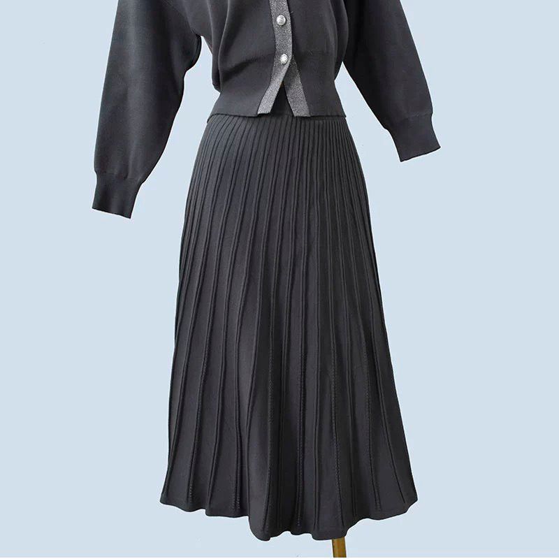 Export Single Day Style V Neck Long Sleeves Cardigan Elastic Waist A- Line Skirt Two-piece Set Pack