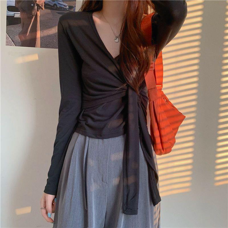 

Женская осенняя футболка 2025 с V-образным вырезом, перекрещенными бретелями, приталенная, с длинным рукавом S (80-90 jin) чёрный