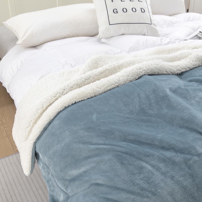 New Double-Layer Thick Lambskin Leisure Blanket for Sofa or Office Nap