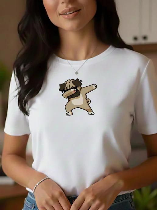 Summer T-shirt with a pug-in-glasses print L