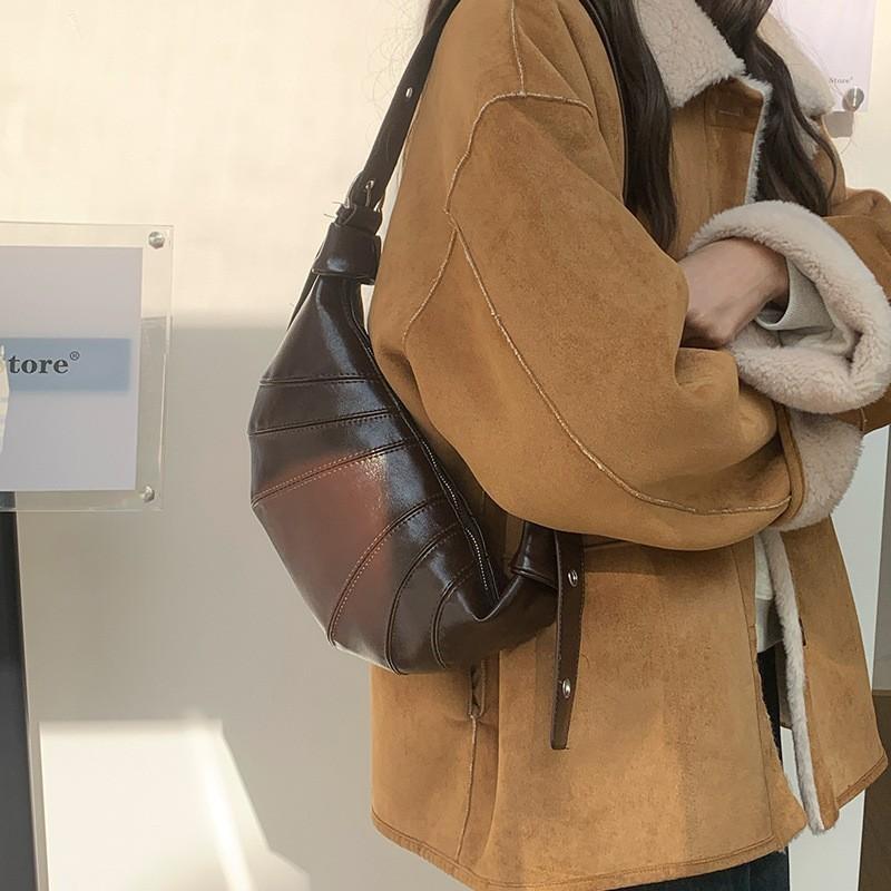 IELGY Retro Coffee Color Underarm Croissant Fashion All-Match Cross-Body Dumpling Bag