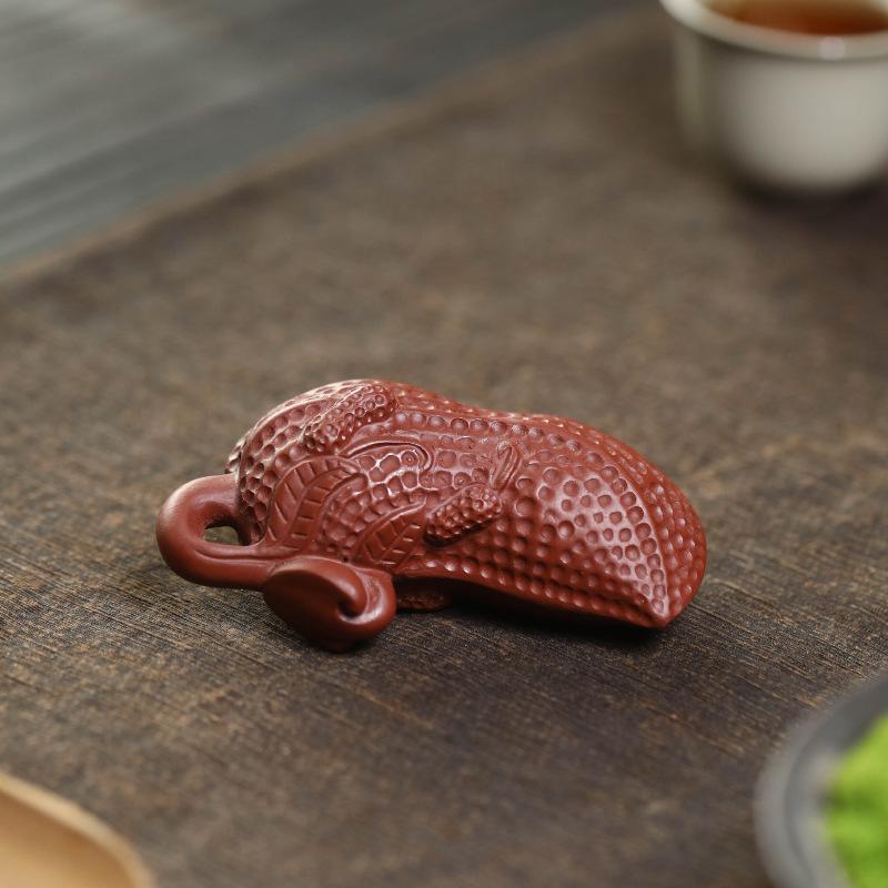

Peanut Pendant Purple Clay Longevity Fruit Tea Pet Elegant Lucky Model Tea Figurine Play Toys Tea Statue Ornaments Supplies Gift