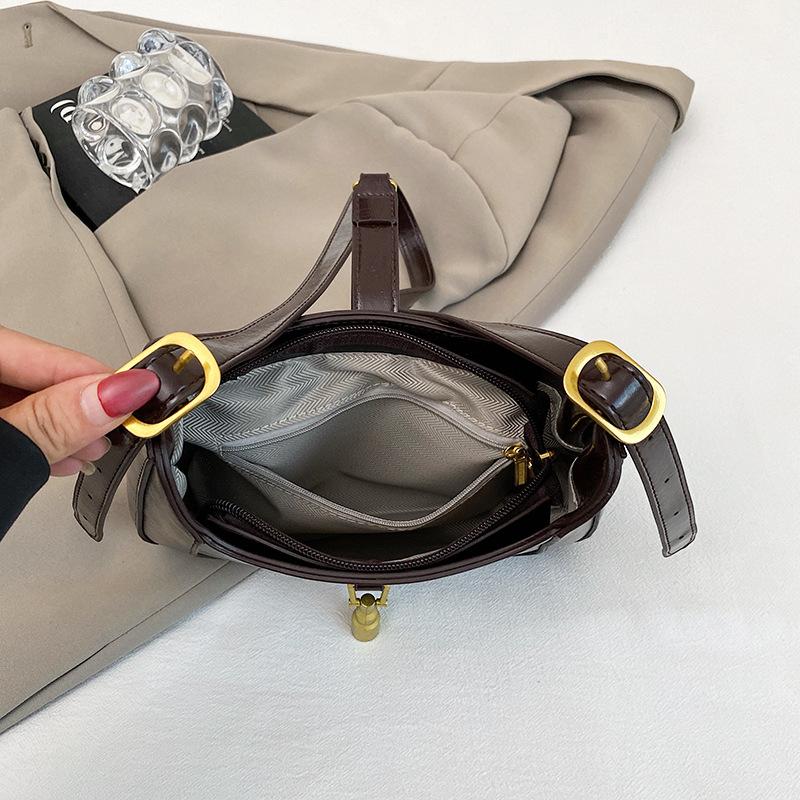 Premium Underarm Bag Niche Fashion Shoulder Messenger Bag Large Capacity Simple Bucket Bag Trendy Casual Women's Bag