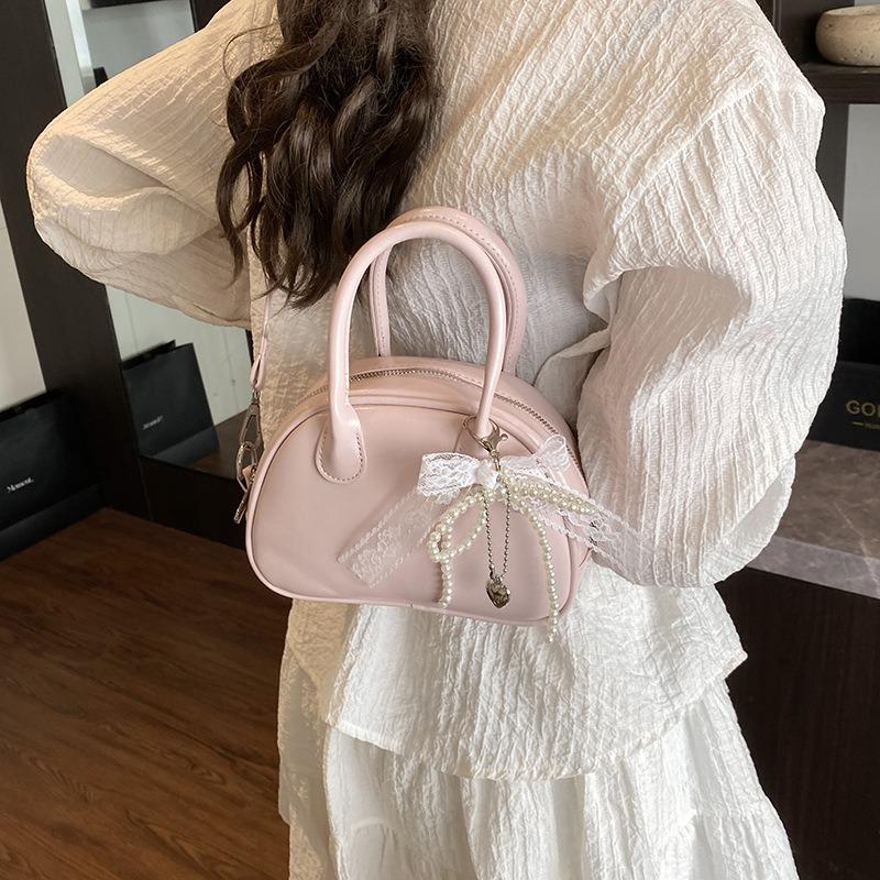 Beliebte kleine Tasche Damen neue Sommer vielseitige Umhängetasche hochwertig tragbare Bowlingtasche