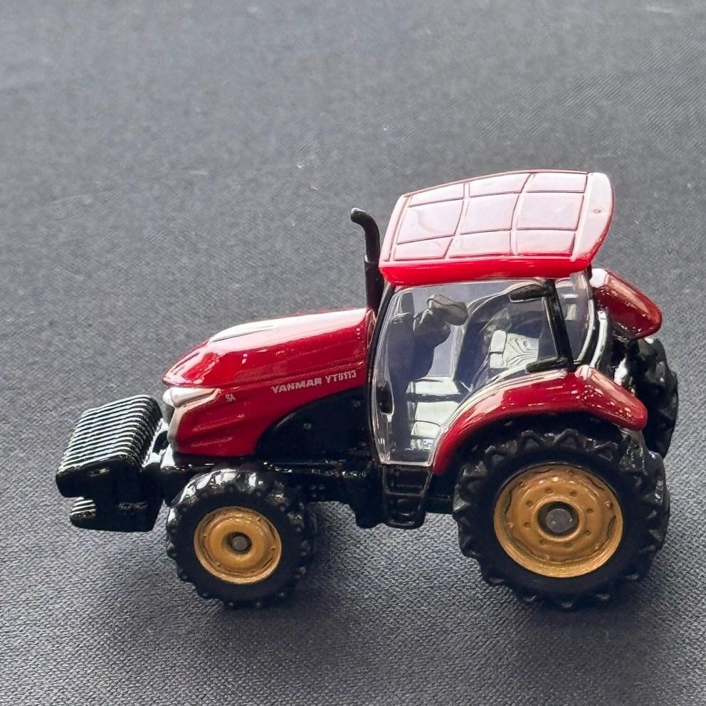 Tomica Yanmar YT5113 Combine Tractor Diecast Model Toy Car