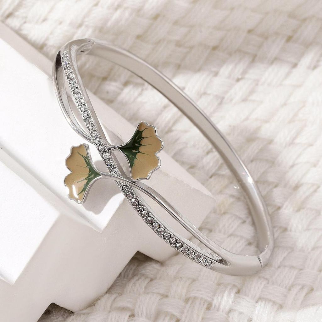 Elegant Ginkgo Leaf Diamond-Studded Drip Glaze Bracelet 