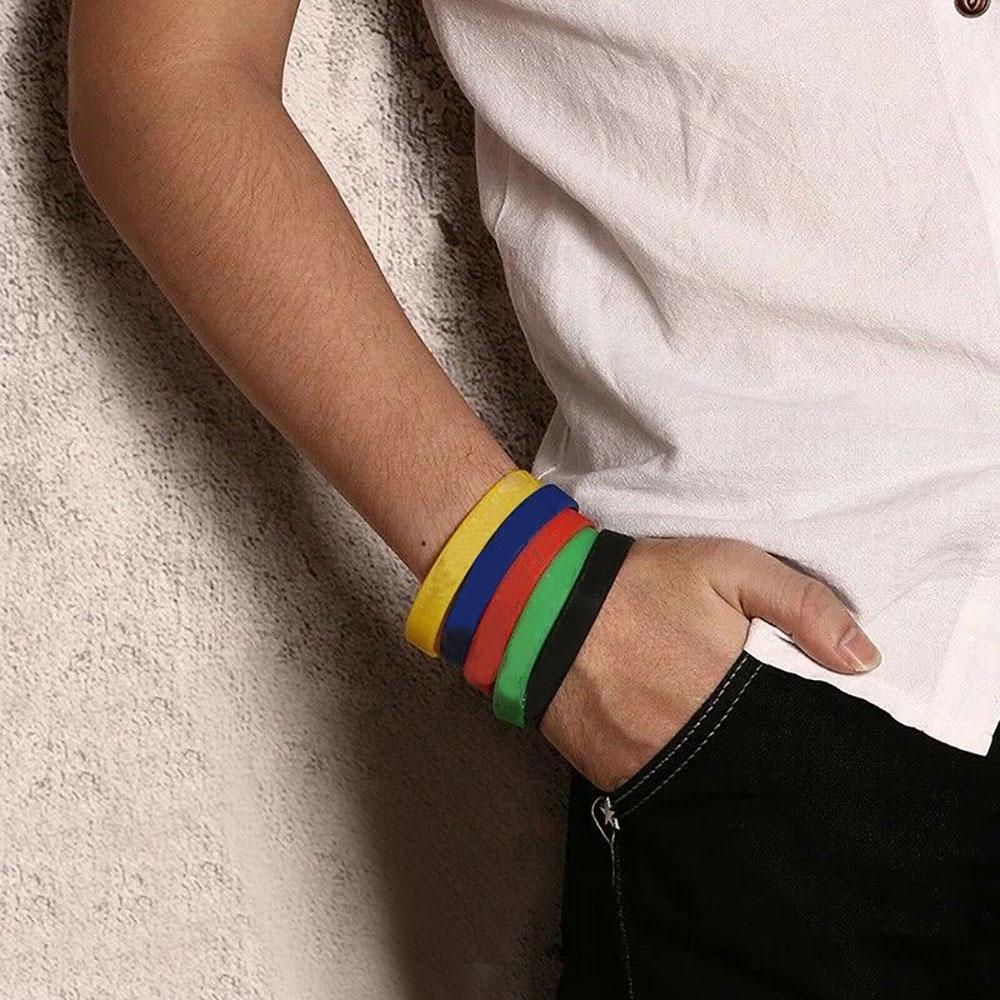 SW 2 PZ Braccialetto in Silicone Personalizzato Cinturino da Polso Colore Solido Cinturino da Mano Casual Anello di Gomma Braccialetto Sportivo in Gel di Silice Cinturino da Polso