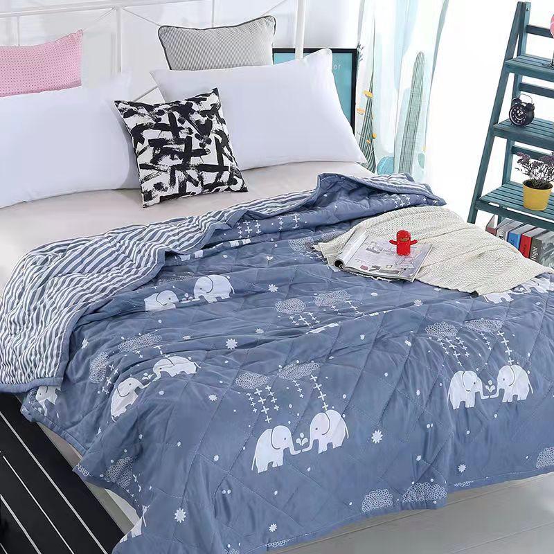 Washed Cotton Summer Quilt with Printed Thin Quilt, Lightweight, Breathable and Skin Friendly Bedding Air Conditioning Quilt Core, Summer Cool Quilt