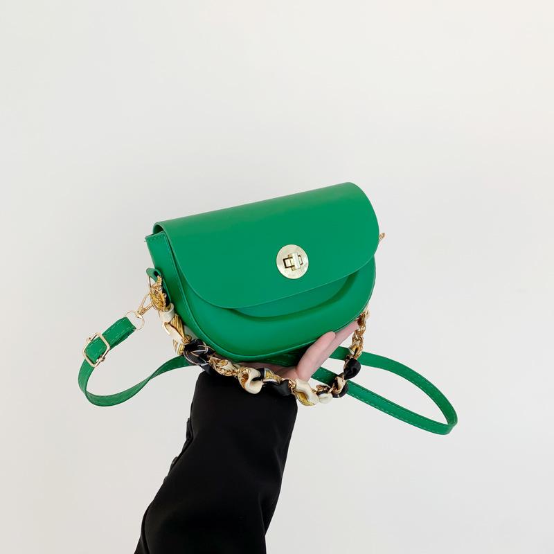Fashion Texture Versatile Lock Small Bag Women'S Spring Foreign Style Saddle Bag Women