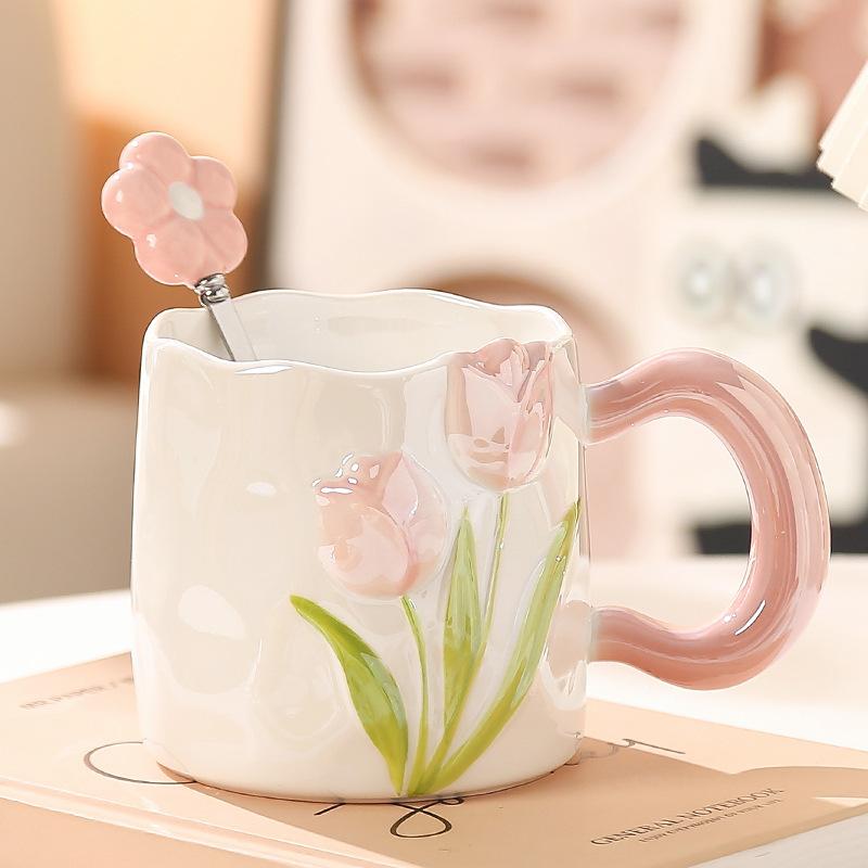 

Кружка-тюльпан ручной росписи высокой ценности Керамическая кружка Подружка невесты Рукавицы Подарок Мероприятие открытия Отправить клиентам 401-500ml