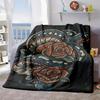 2026 Neuheiten 1 Stück Flanelldecke mit Schlangen- und Rosenmuster - Ultra-weiche und warme Ganzjahres-Kuscheldecke, maschinenwaschbar, Digitaldruck in Schwarz Rot Blau