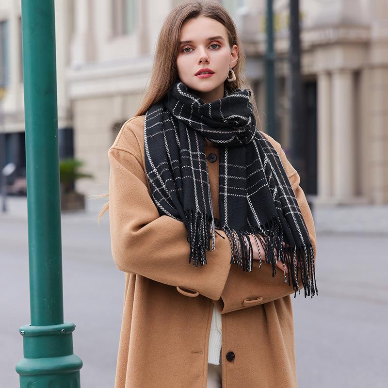 

20252025 new scarf winter popular versatile scarf medium length thickened warm double-sided neck protection shawl women зелений
