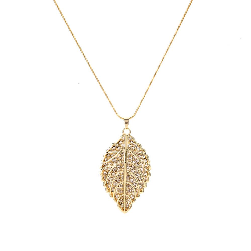 Super Flash Zircon Leaf Sweater Chain Niche Design Sense Versatile Pendant High Sense Light Luxury Clothing Accessories