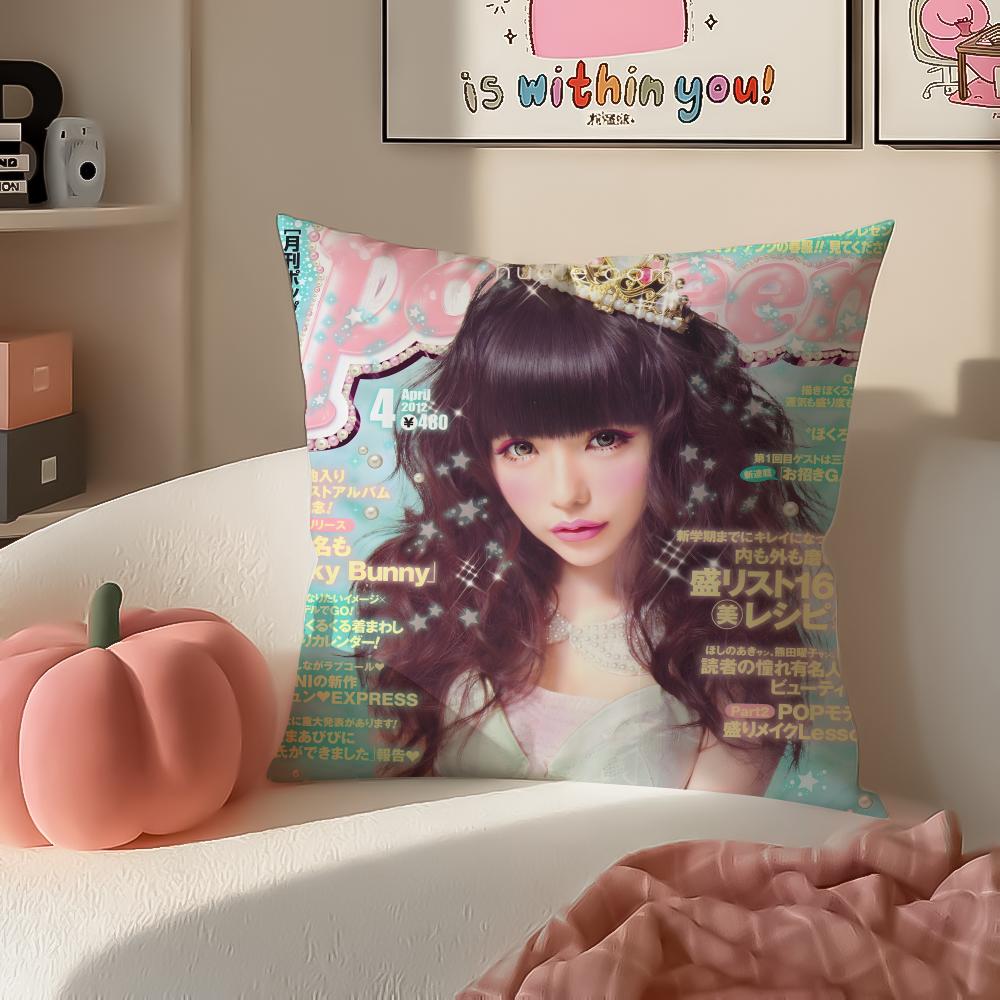 

Trendy Japanese Fashion GGyaru Cushion Cover Pillowcase Short Plush Invisible zipper Room Sofa Cushion Cover 30X30cm