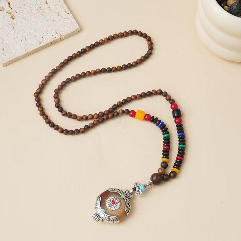 Trendy Unisex Wooden Bead Necklace: Versatile, High-End Pendant for Sweater Chains and Cotton Linen Attire
