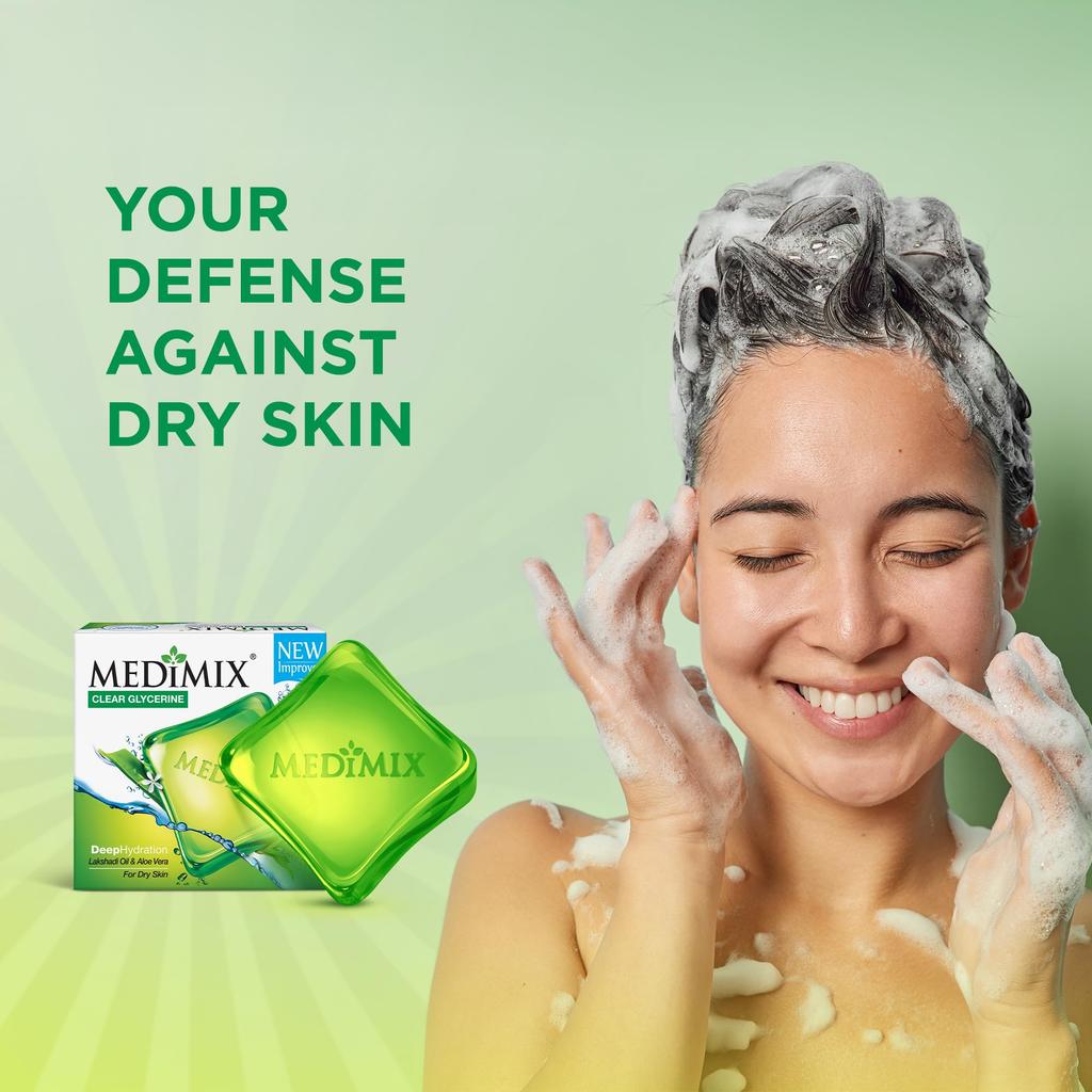 Medimix Clear Glycerine Bathing Bar Soap for Dry Skin 100g (3 + 1 Combo Pack) | Infused with Lakshadi Oil & Aloe Vera | Effective for Dry Skin