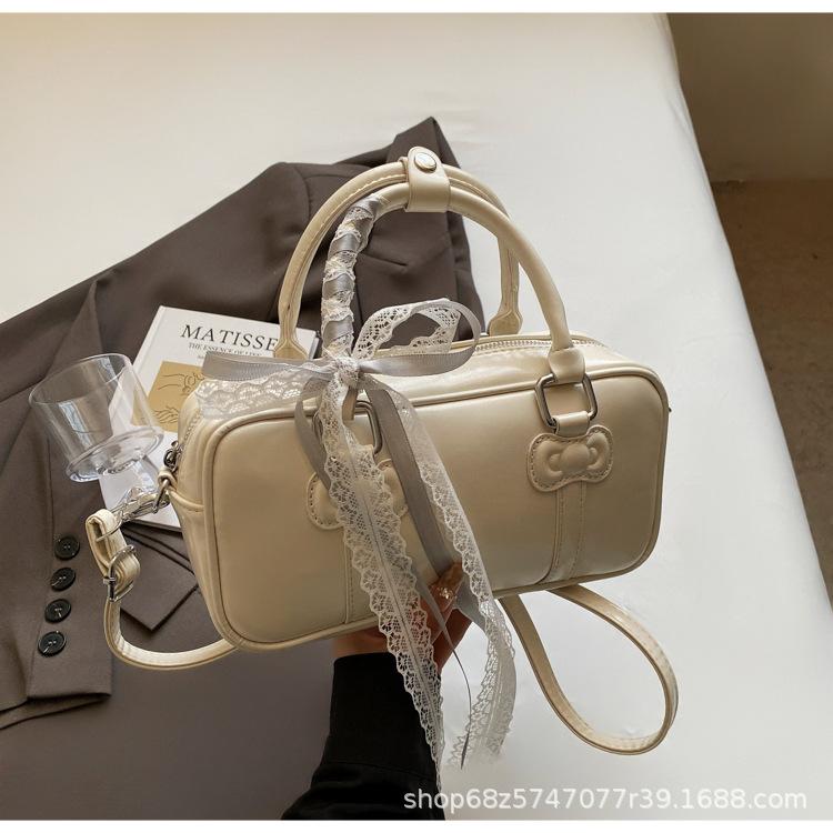 Fashion Underarm Bag Women's 2025 Spring New Simple High-end Niche Boston Bag Versatile Shoulder Messenger Bag