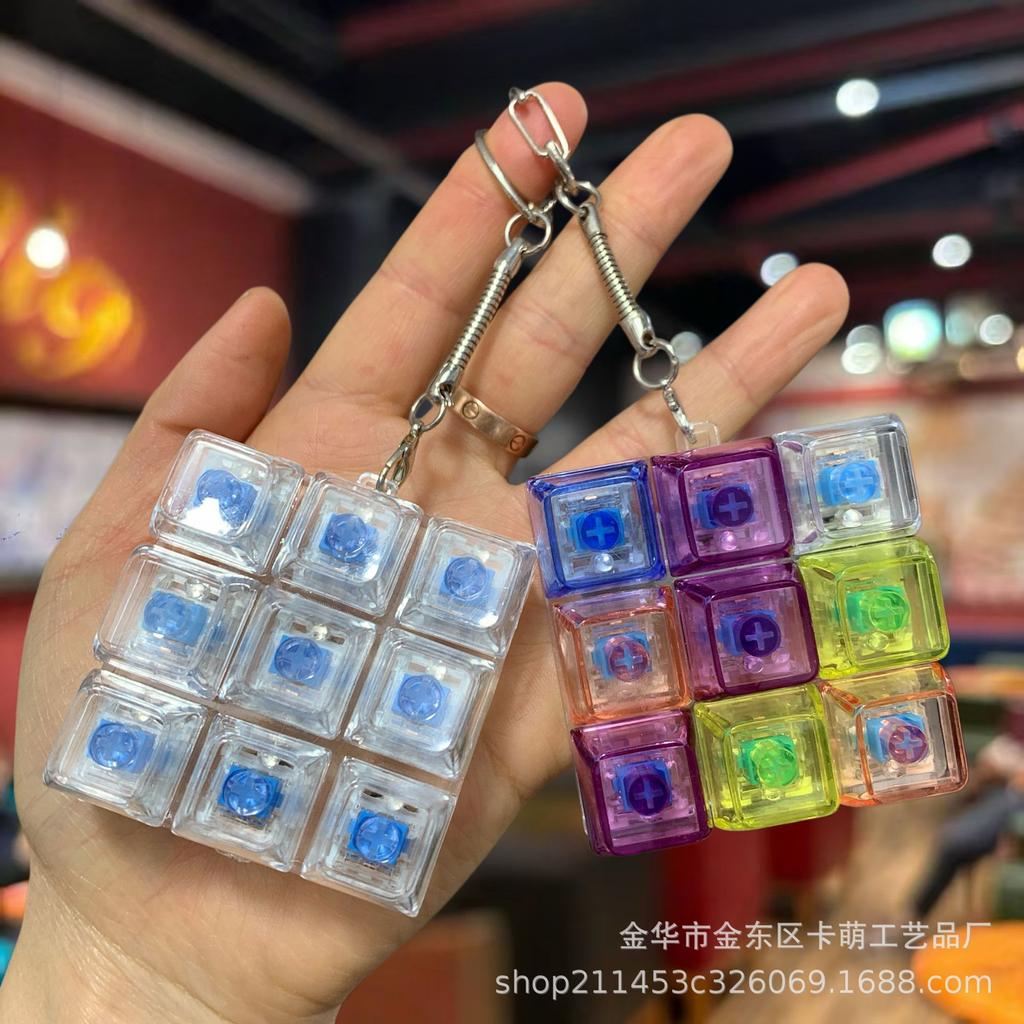 Popular Russian Key Keychain Transparent Fingertip Decompression Luminous Toy Mechanical Keyboard Car Key