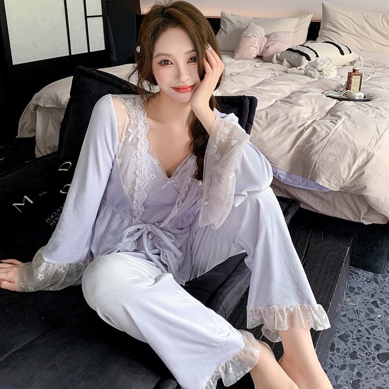 Elegant Three-Piece Lace Fleece Pajamas for Women - Autumn/Winter Collection