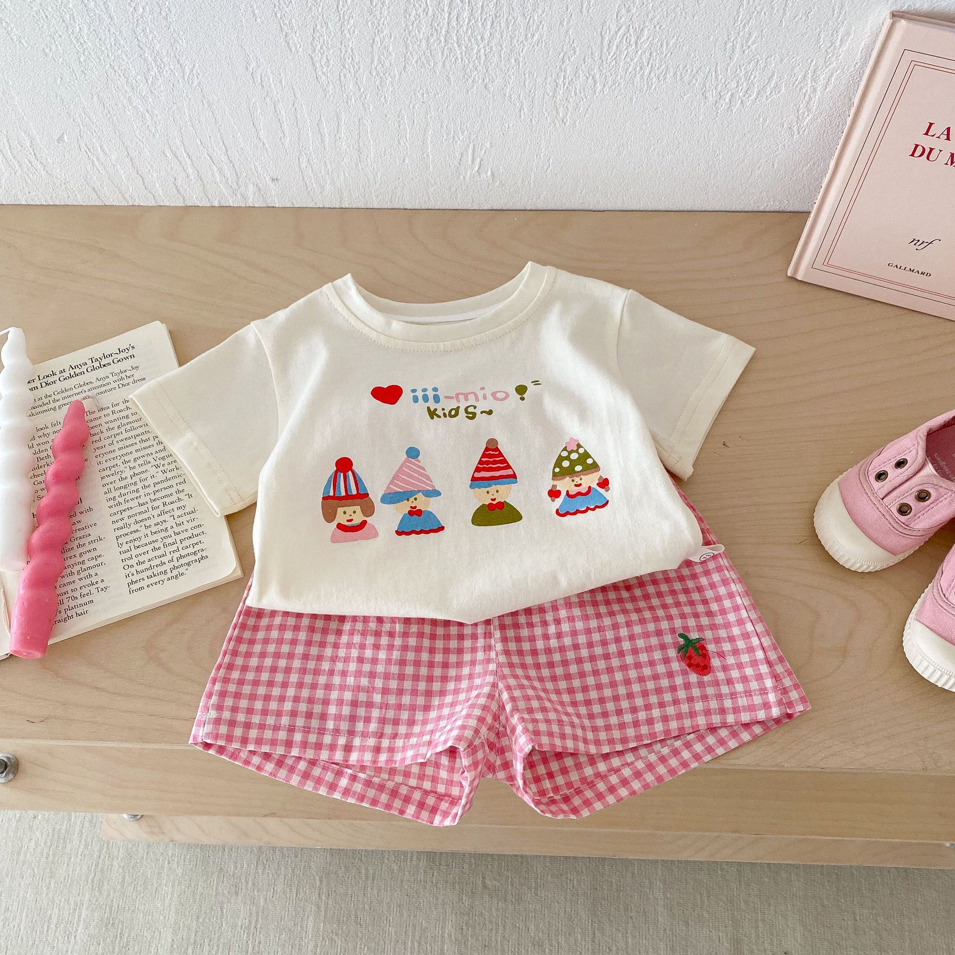

Children Korean Style Cartoon Clothing Set Girls Tee and Plaid Shorts Casual Summer Wear 73 розовый