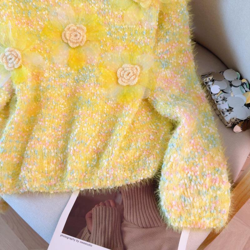 Chic Faux Mink Velvet Sweater: Soft, Sweet, and Elegant with 3D Floral Design for Women - Perfect for Spring and Autumn.