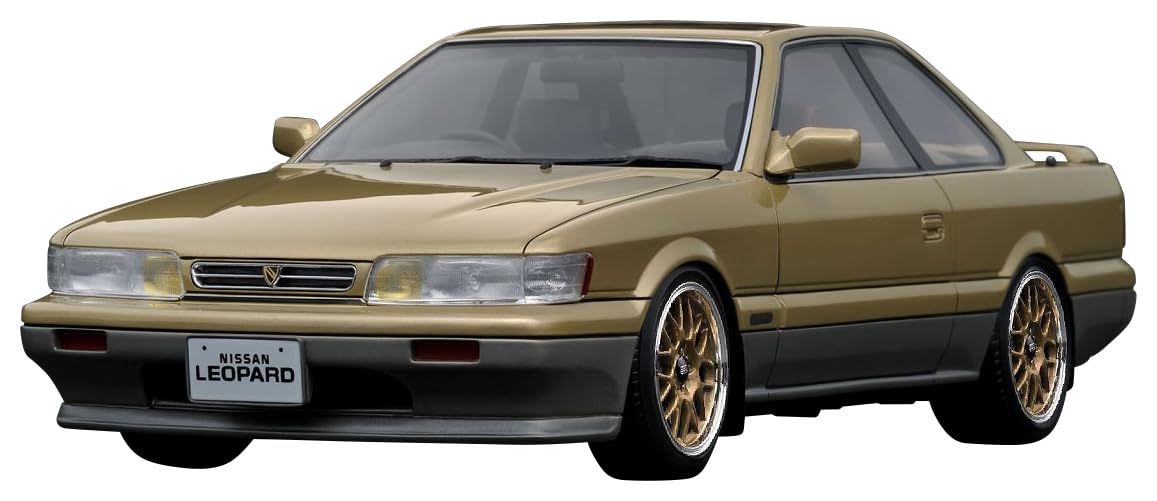 

ignition model Nissan Leopard Ultima V30 TWINCAM TURBO finished product IG3816 1/18 (F31) Gold/Silver