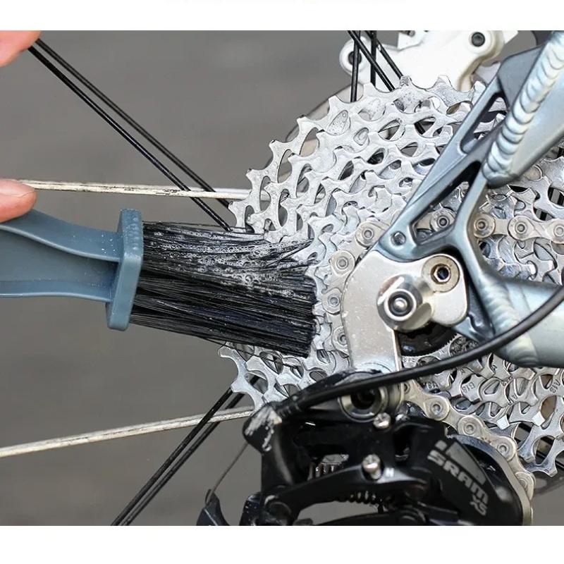 Szczotka do czyszczenia łańcucha roweru MTB Plastikowa Szczotka do zębatek łańcucha Brudne koło Przenośne narzędzie do czyszczenia roweru motocykla Pielęgnacja obręczy Opona