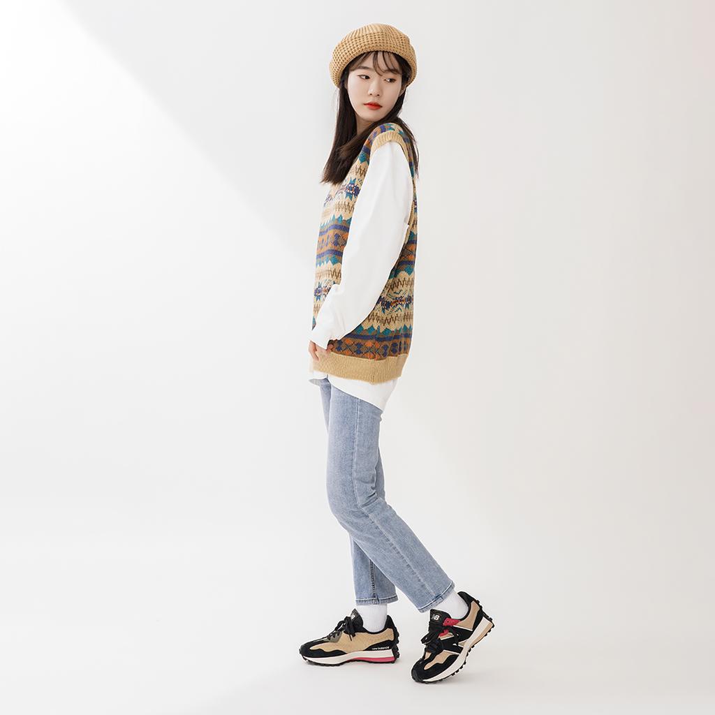 New Balance 327 Kinesisk nyttår - Svarte arbeidsklær Unisex sneakers Tan U327CNP