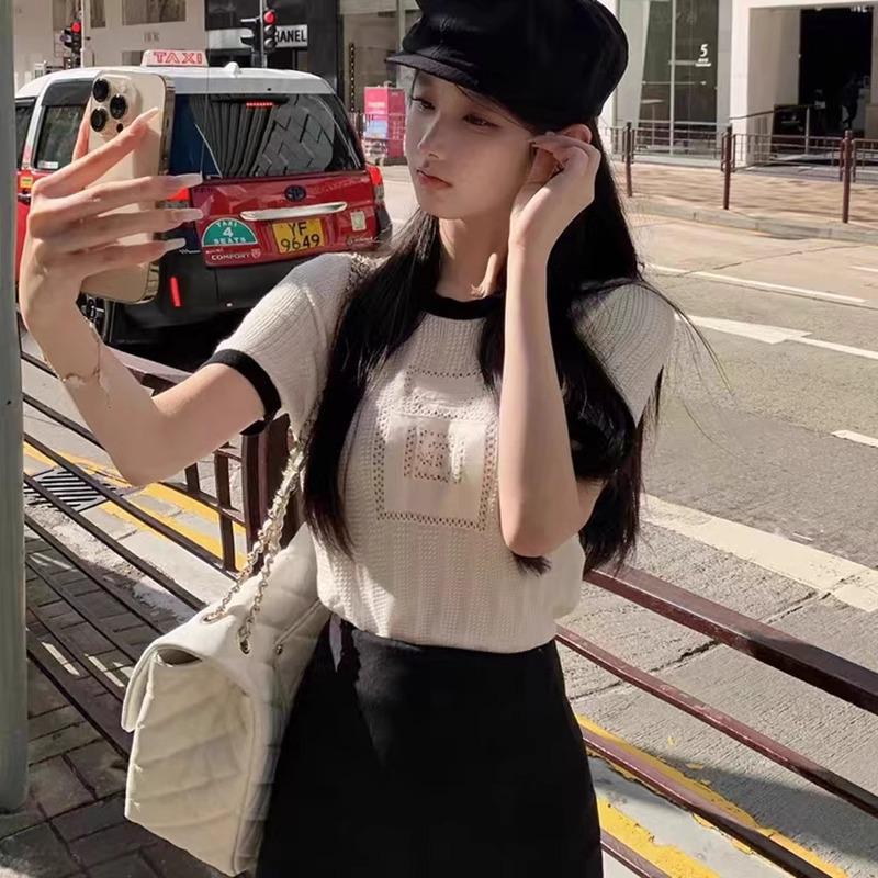 

Топ вязаный в стиле колор-блок с ажурным узором в корейском стиле: Приталенный крой, короткий рукав, легкий, универсальная женская летняя одежда. One size (up to 125 jin)