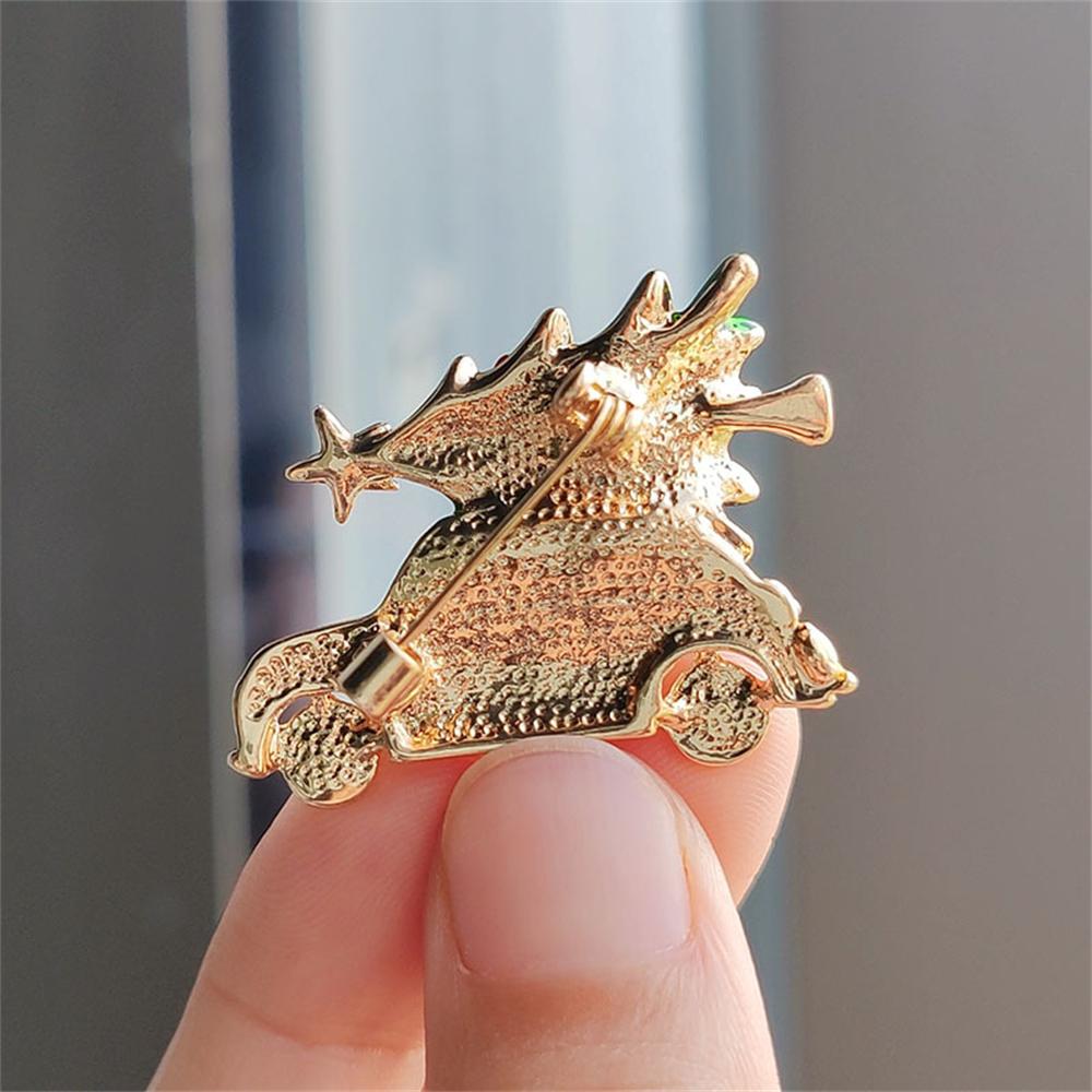Fashionable Creative Design Christmas Tree Christmas Car Brooch, Christmas Atmosphere Accessory Brooch
