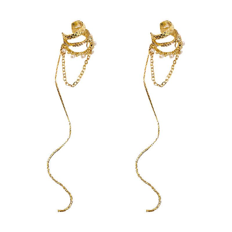 Butterfly Tassel Ear Clip: Exquisite, Fashionable, and No Piercing Needed.